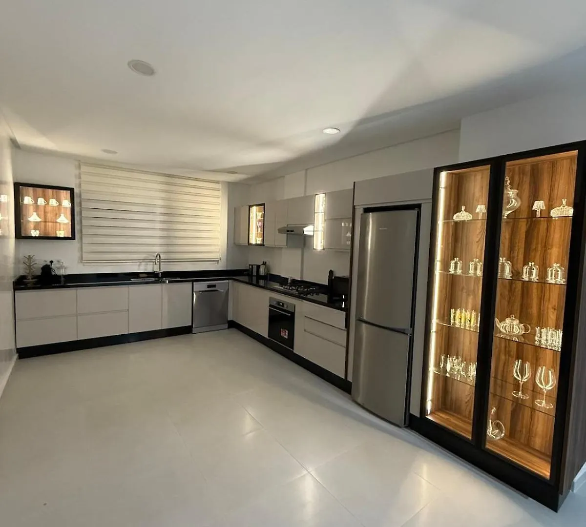 Elegant Apartment Racine Bd Almassira Casa Blanca 0*,