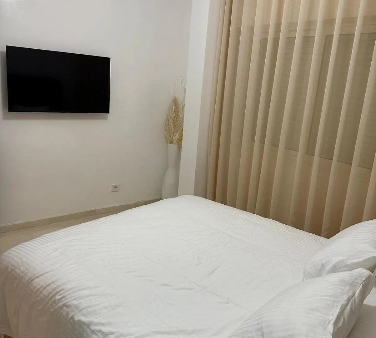 Elegant Apartment Racine Bd Almassira Casa Blanca